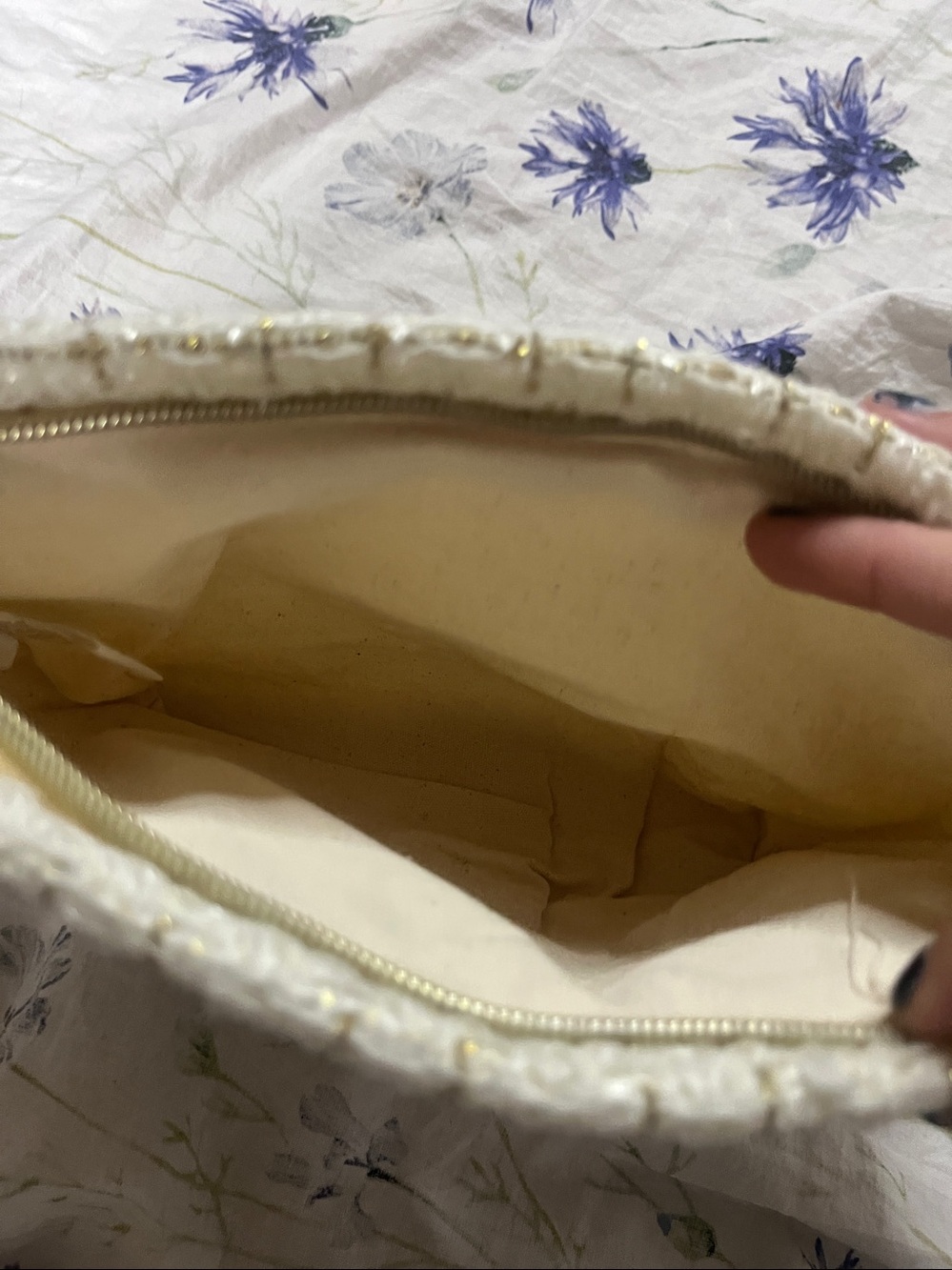 Simon Chang Cream & Gold Tweed Makeup Bag – Zip Pouch Cosmetic Bag ✨🤍 - Picture 4 of 4